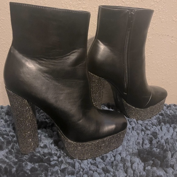 Fashion Nova Platform Booties - Picture 5 of 7